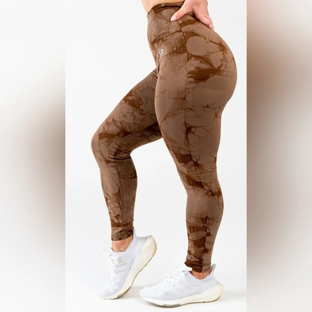 Nwt Curves N Combat Boots | Seamless Leggings w/Booty Scrunch | Brown Ma… - Picture 1 of 7